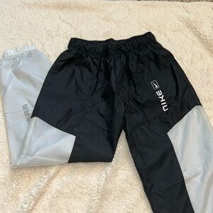 Nike joggers size S